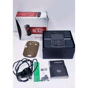 AS IS - BlackBerry Bold 9900 Smartphone - Rogers Network - Check Photos
